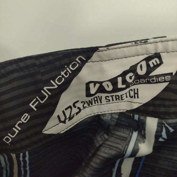 Volcom Boardies Pure Function V2S 2 Way Stretch Cargo Side Pocket Board Shorts - Picture 3 of 8
